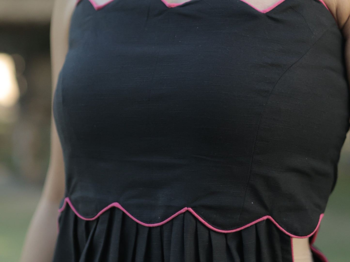 Blush petal trim