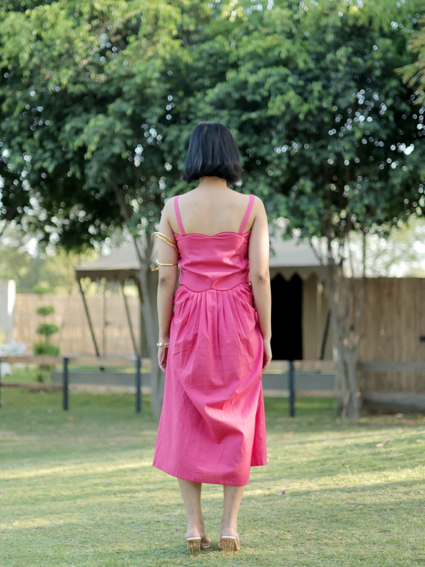 Scarlet petal trim